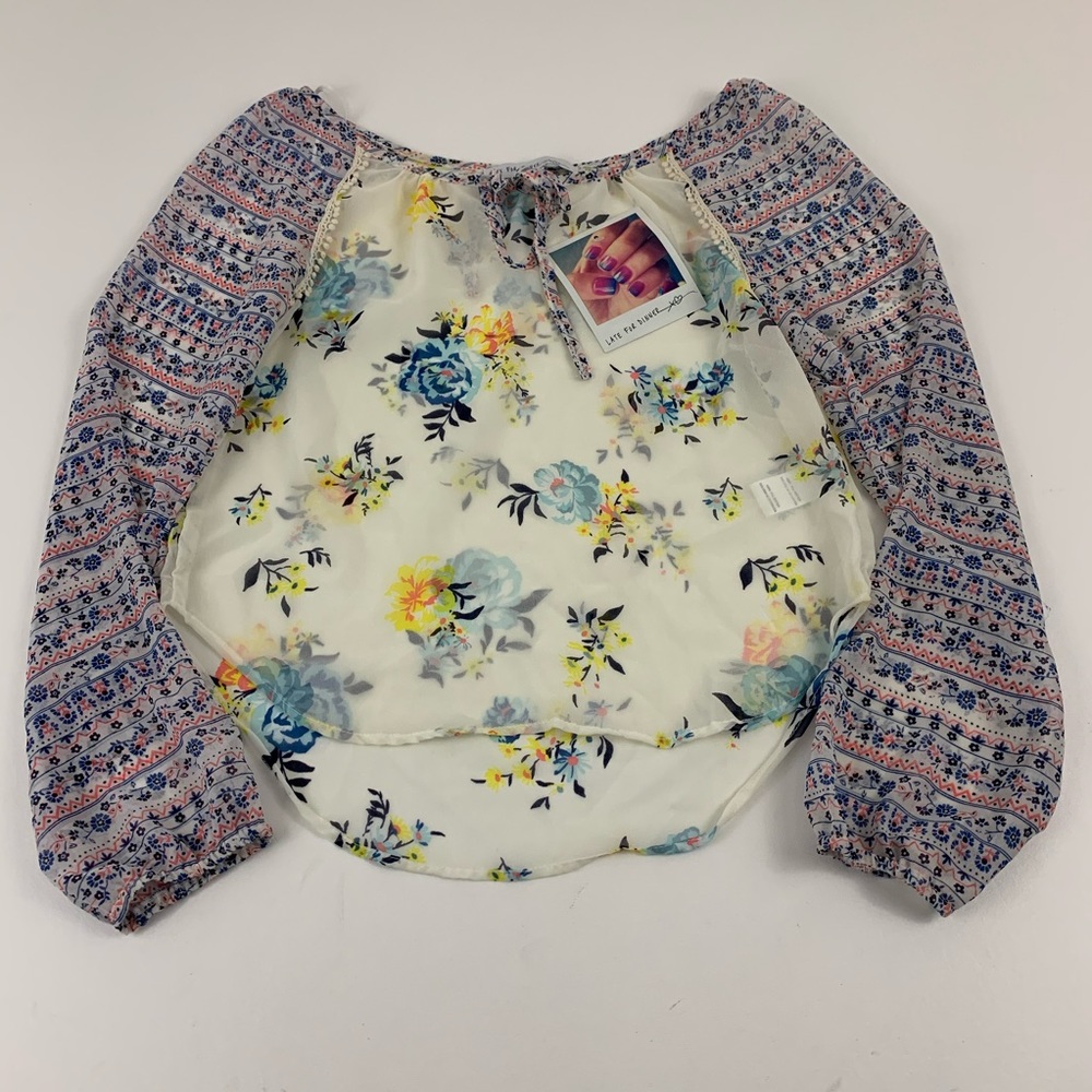 Late for Dinner Floral Sheer Top. S8